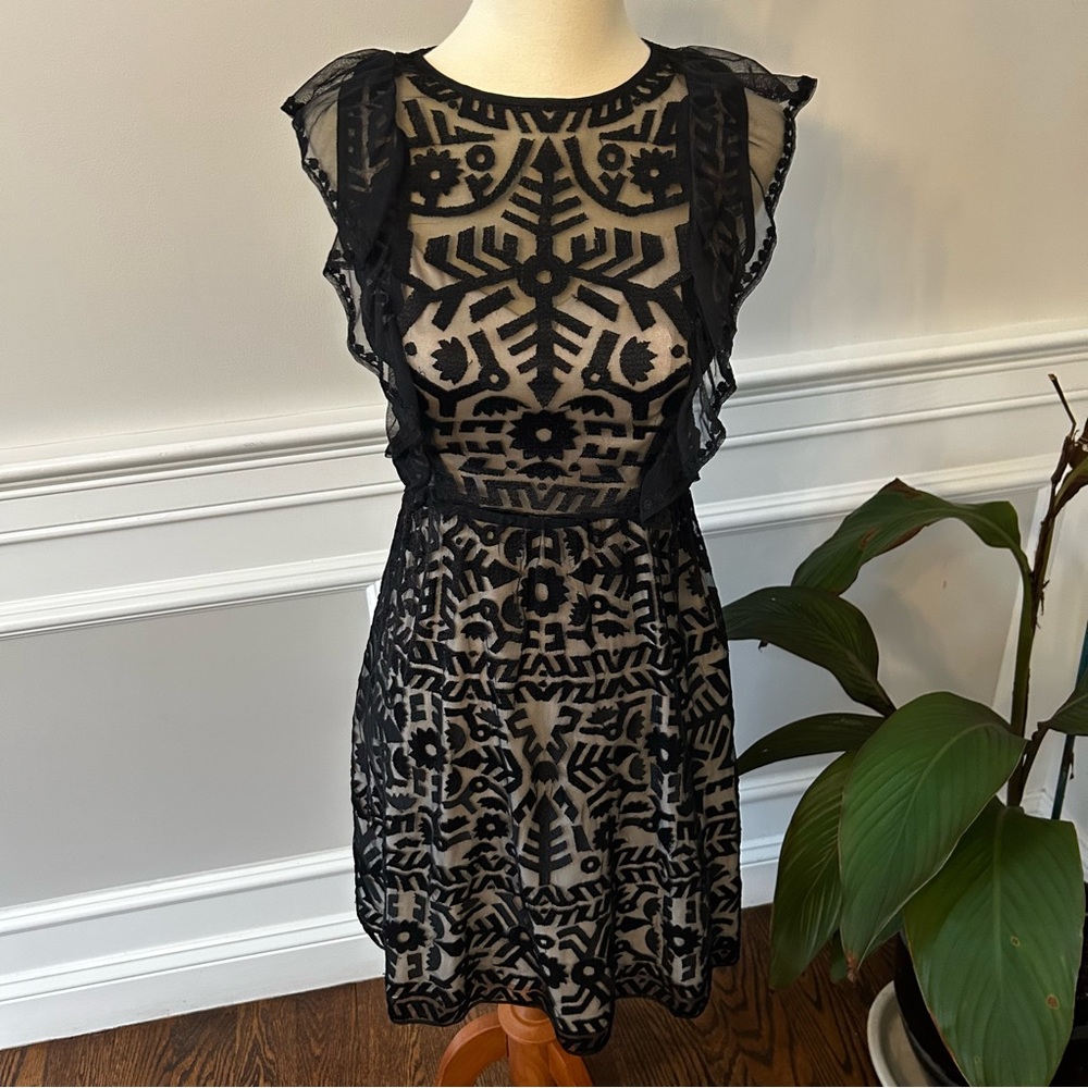 Parker Cocktail Dress in Black/Ivory